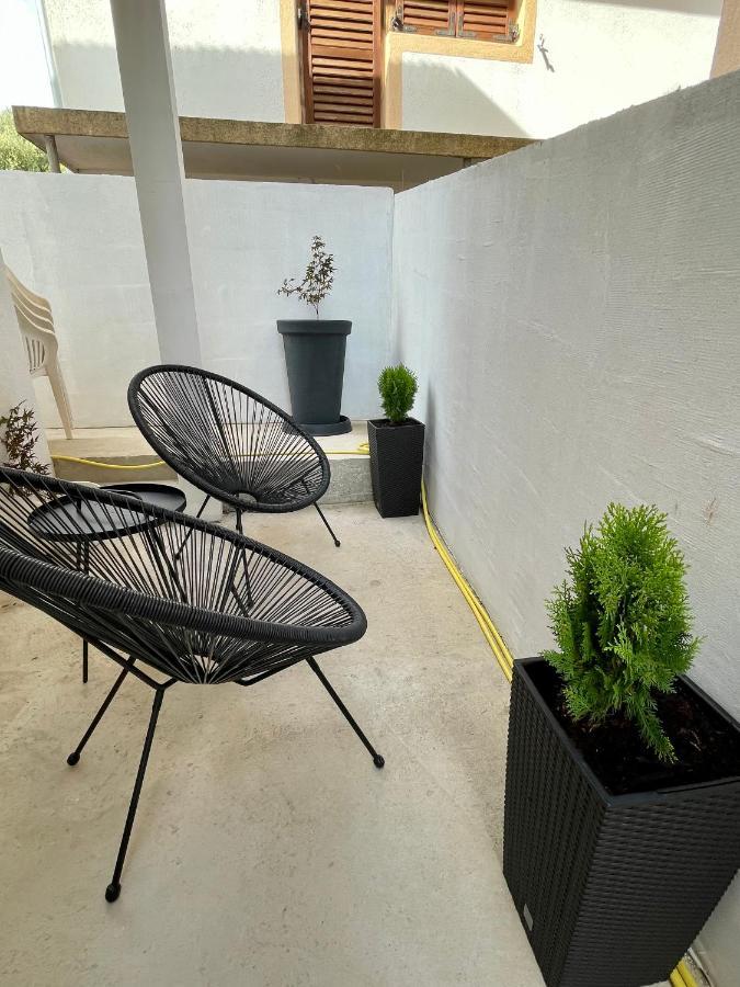 Seascape - Relaxing Beach Home, Steps From The Water! Bilice Exterior photo